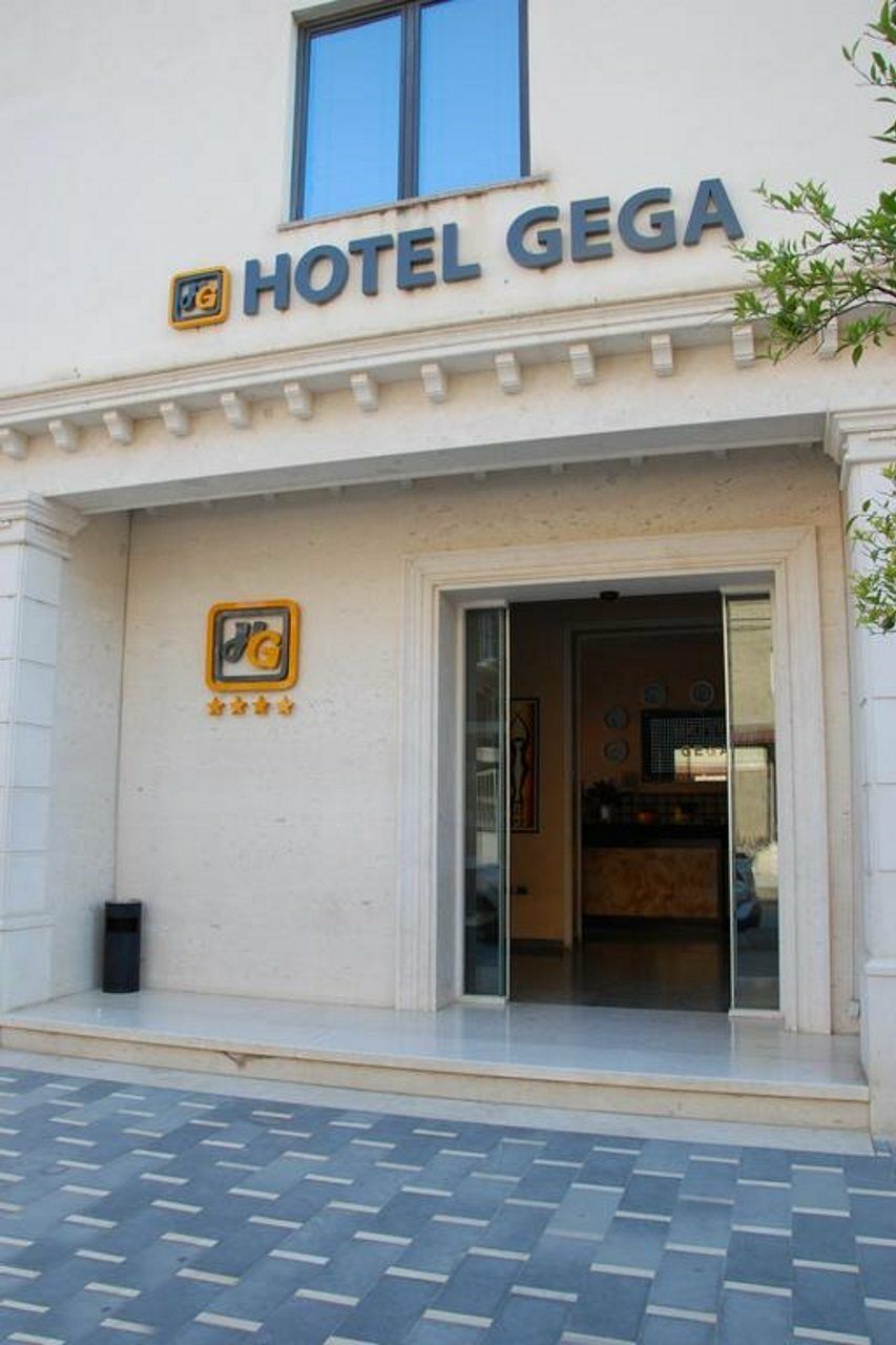 Hotel Gega Берат Екстериор снимка